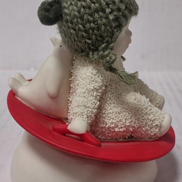 VTG Snowbabies Dept 56 Figurine Winter in a “ spin” Sledding - Picture 2 of 3